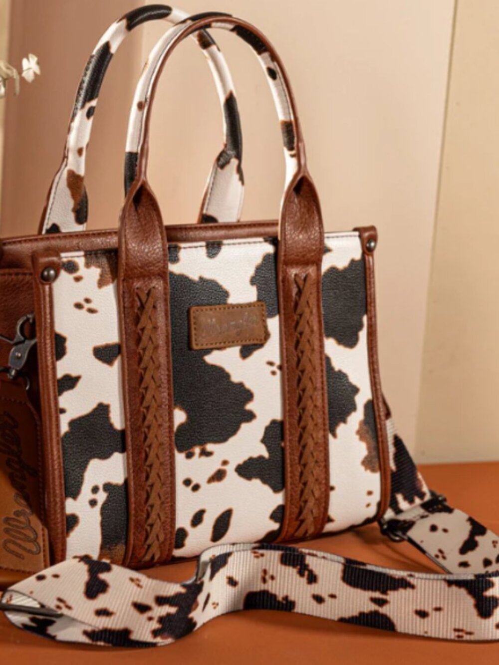 Wrangler Cowhide Print Western Satchel Tote Bag W/Strap - Brown NWT - Picture 4 of 4